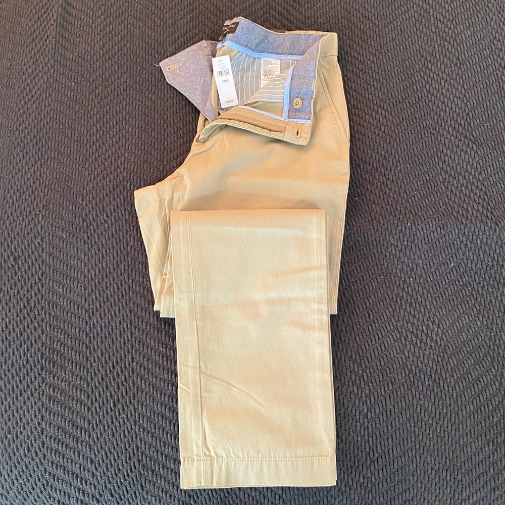 Banana Republic Factory Chino